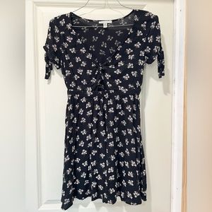 American Eagle Outfitters Black Floral Keyhole Dress / Size XS